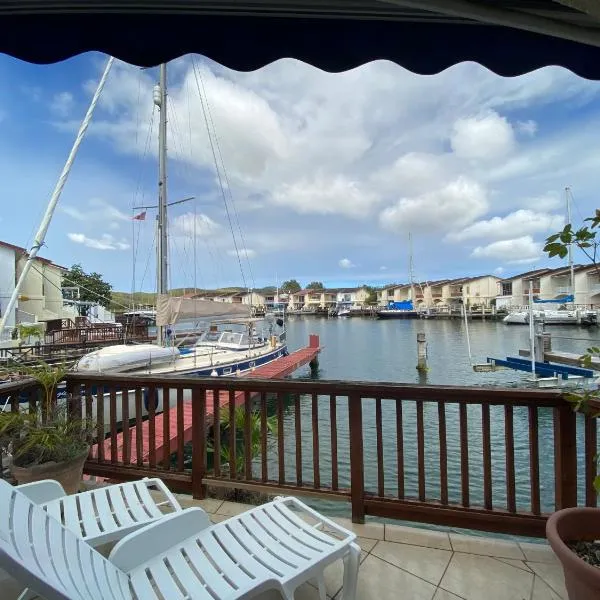 Antigua chiama Italia villas, hotel a Jolly Harbour