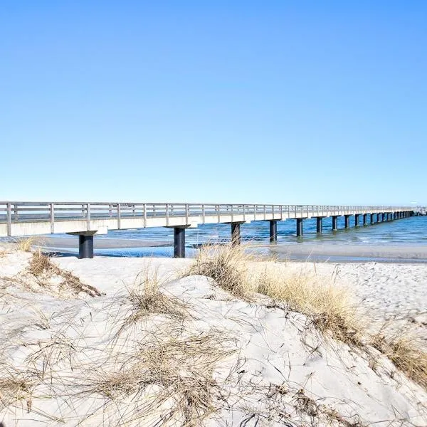 Ferienwohnung Seebrücke, Schönberger Strand, erste Strandreihe, hotel in Stakendorfer Strand