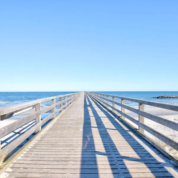 Ferienwohnung Ostseeglück, Schönberger Strand, Meerblick，Stakendorfer Strand的飯店