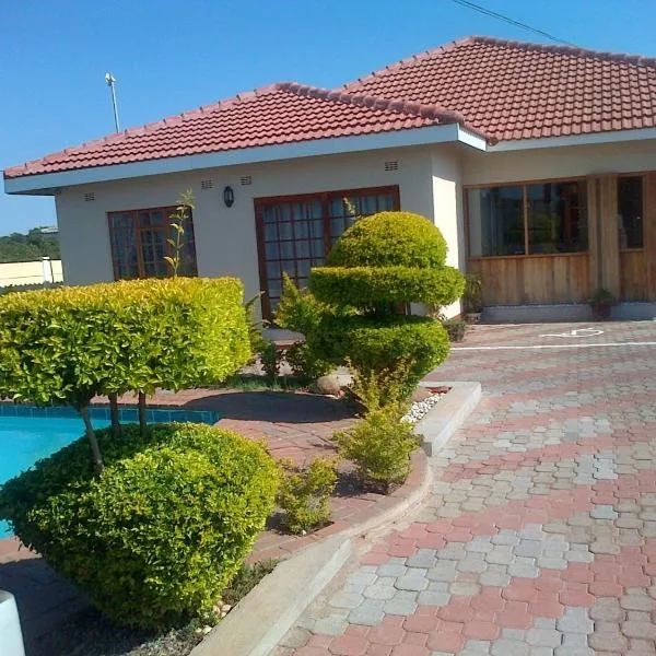 Comfort Palace Guesthouse, hotel v destinaci Francistown