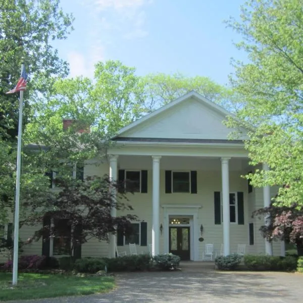 Farrell House Lodge at Sunnybrook Trout Club，Clyde的飯店