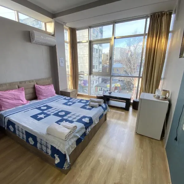 Hotel G & J, hotel in Tbilisi City