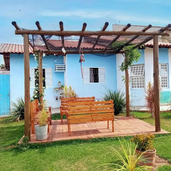 Casa Azul Antares 3 Quartos - Pet Friendly, отель в городе São Pedro de Alcantara