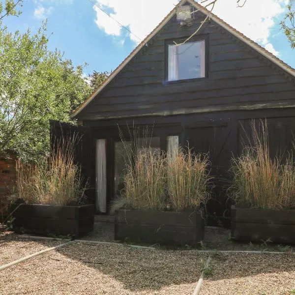 Broadford Barn - Barn conversion in picturesque village, hotel in Shalford