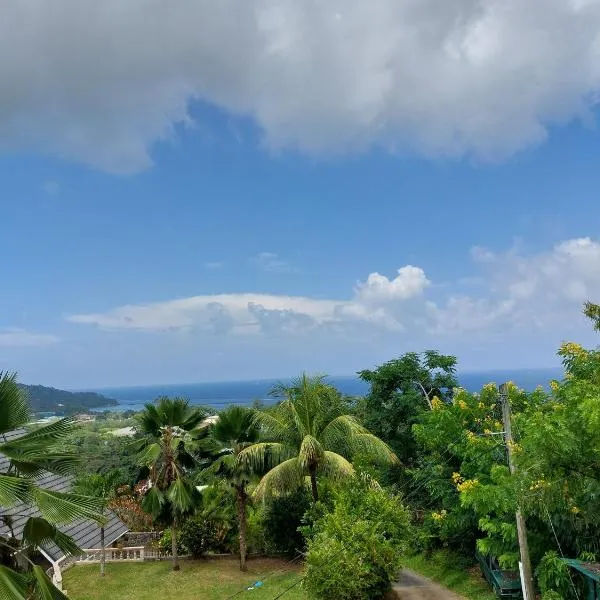 Creole Cottage Apartment, hotel ad Anse Royale