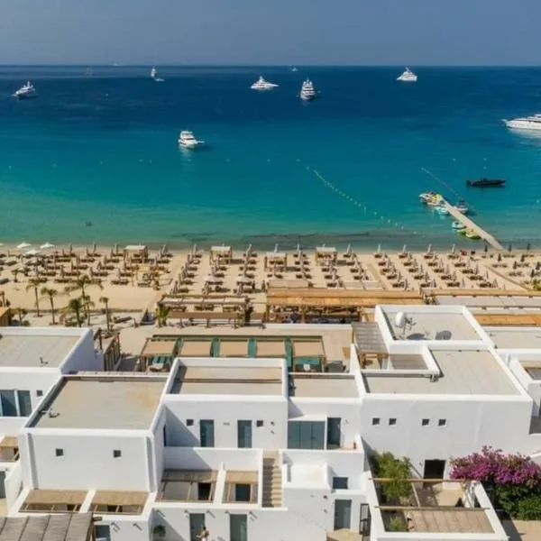 La Playa Studio Best location close to the Beach & center, hotel v destinaci Platis Gialos