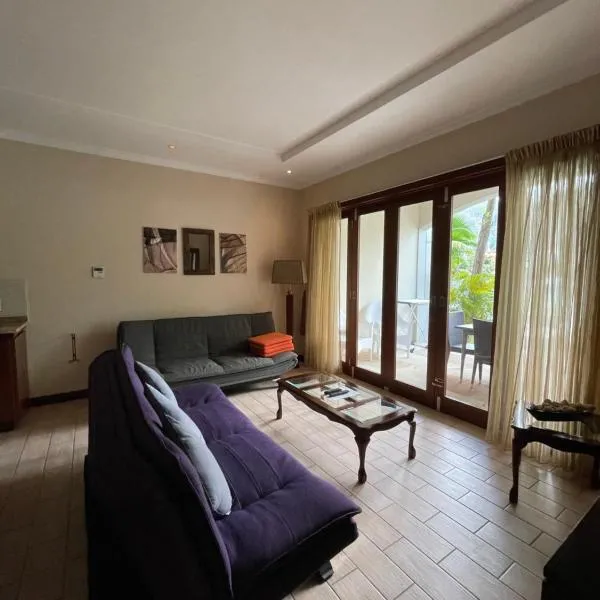 Eden Luxury Apartment P13 A2, hotell i Eden Island