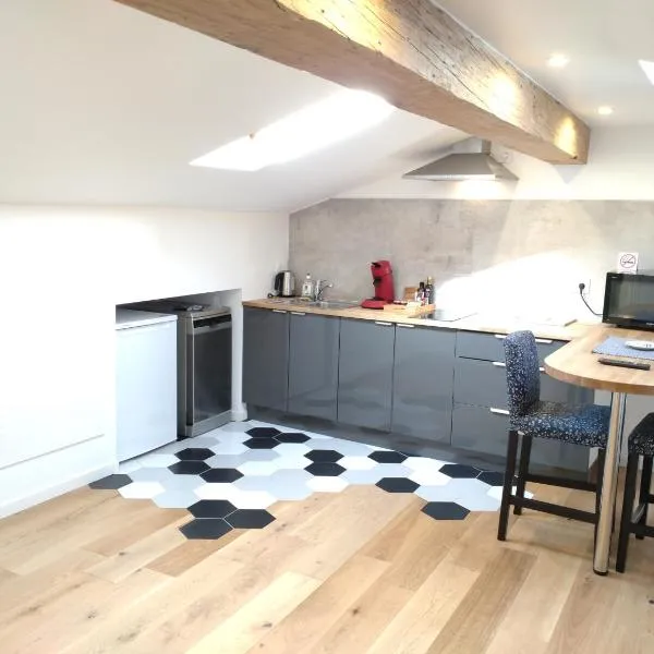 studio cocoon BORDEAUX Chartrons/ Jardin Public, hotel v destinaci Bordeaux