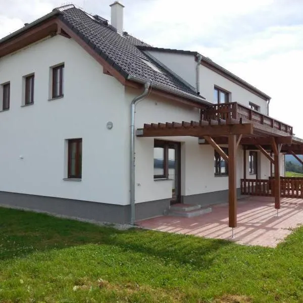 Apartmány Kovadlina 4，位于弗林布尔克的酒店