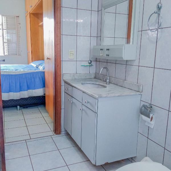 Casa Azul Antares 3 Quartos - Pet Friendly - Foto 3