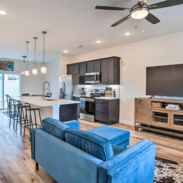 Modern Townhome about 3 Mi to Dtwn Grand Junction, hotel v destinaci Grand Junction