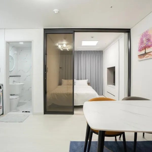 Jeju Seomun Residence Hotel, hotel v destinaci Čedžu