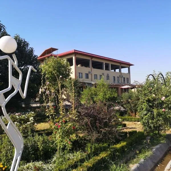 Uzumfermer Hotel & Winery, hotell i Karakalpak