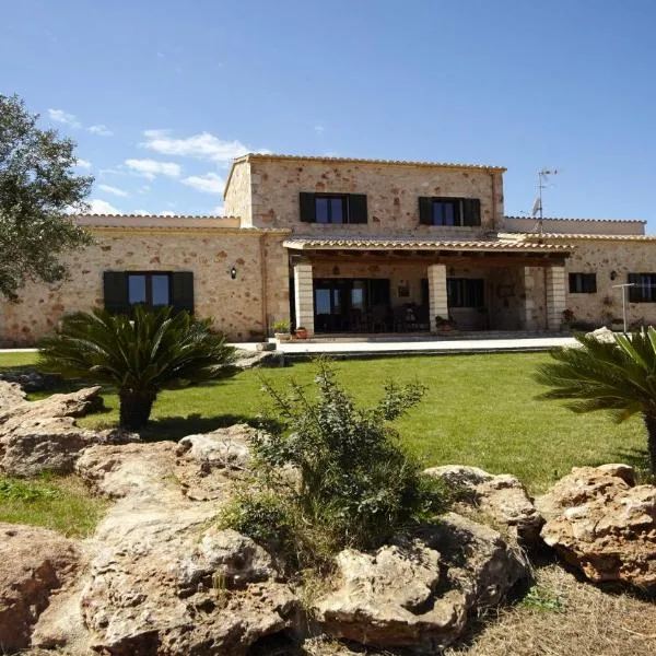 산타니에 위치한 호텔 Es Garrover