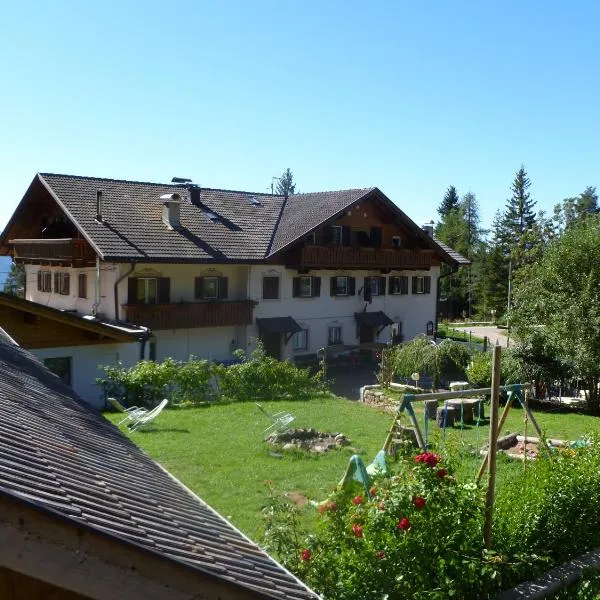 Reiterhof Edelweiss – hotel w mieście Jenesien