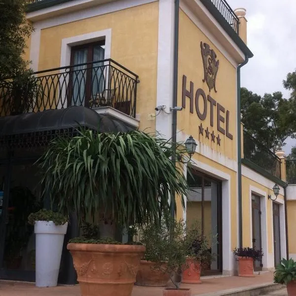 Hotel Palace 4S, hôtel à Capo Colonna