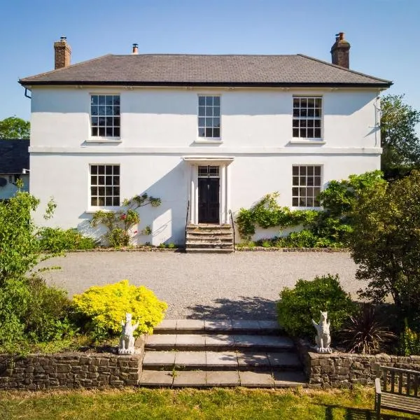 South Molton में, होटल Enchanted Retreats at West Ford Devon