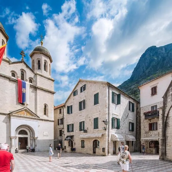 CENTRUM HOSTEL, hotel a Kotor