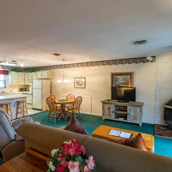 크로스빌에 위치한 호텔 Crown Resorts at Lake Tansi East