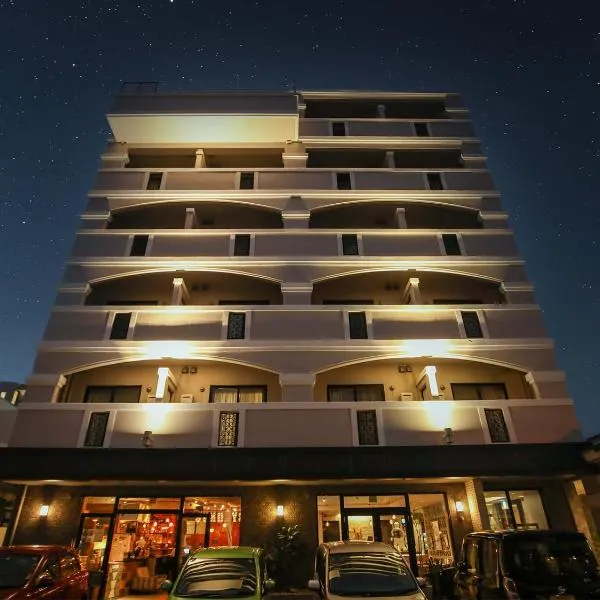 Hotel 385, hotelli kohteessa Miyako-jiman saari