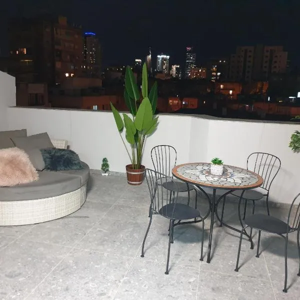 LUXURY PENTHOUSE GREAT LOCATION WITH PARKING Tlv, hotel Ramat Ganban