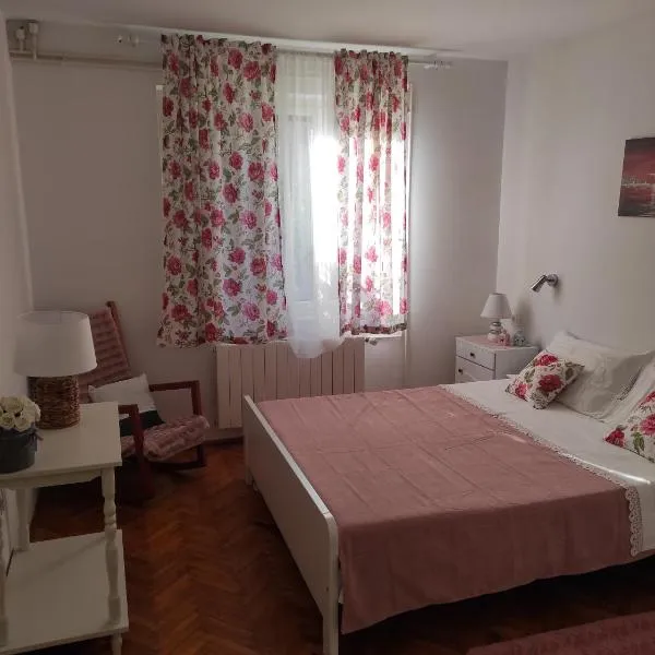 Kuća za odmor MANA, hotell i Lun