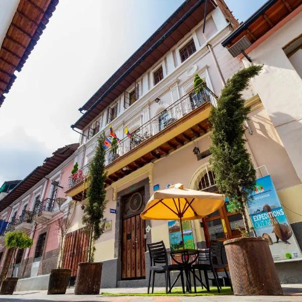 Friends Hotel & Rooftop - Historic Center & Museums, hotel v mestu Quito