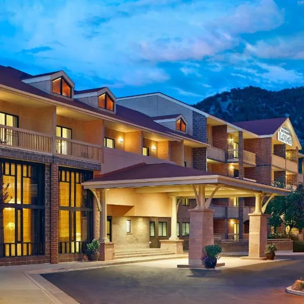 Glenwood Hot Springs Resort, hotelli kohteessa Carbondale
