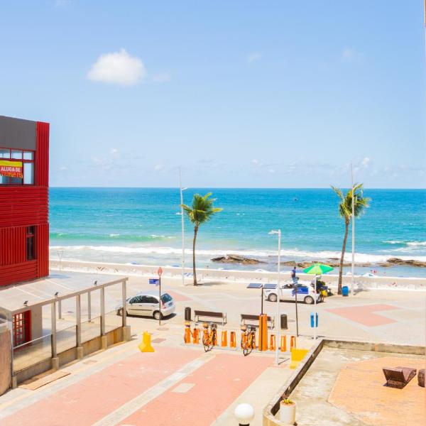 Farol Barra Flat. Vista Mar no Circuito do Carnaval . Em frente a praia.