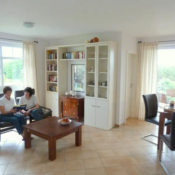 Haus Roland Wohnung 33, hotel v destinaci Zinnowitz