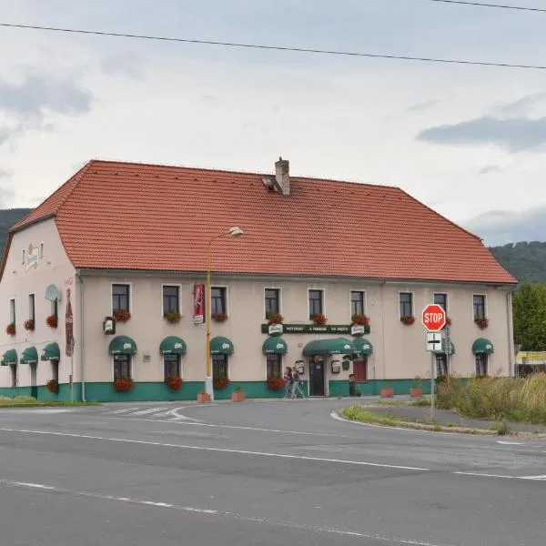 Motorest Penzion na Bojišti, hótel í Chlumec