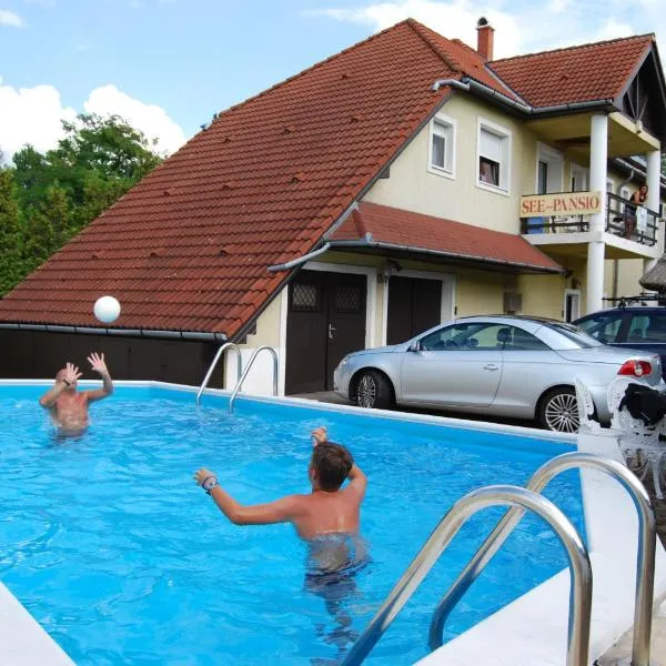 See Vendégház - Siófok, hotel in Szabadhidvég