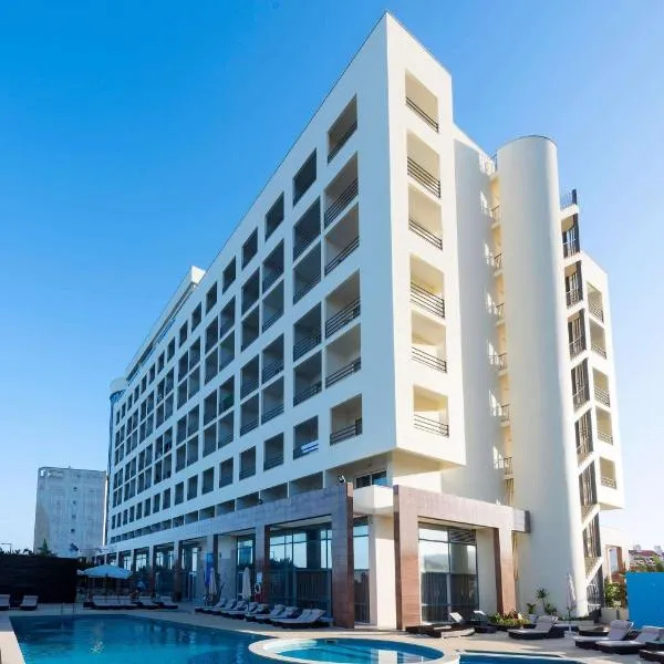 TRYP by Wyndham Lisboa Caparica Mar、コスタ・ダ・カパリカのホテル