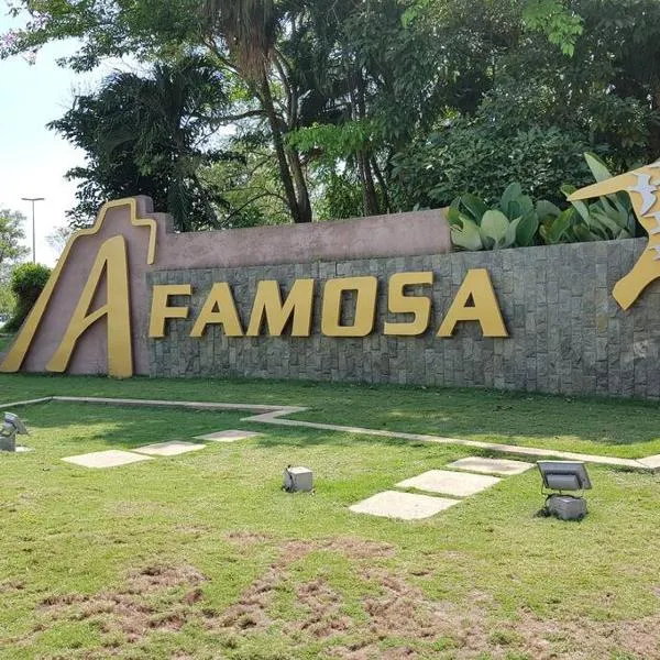 D Savoy 3 Bedroom Condo within Famosa Resort, hotell sihtkohas Kampong Alor Gajah