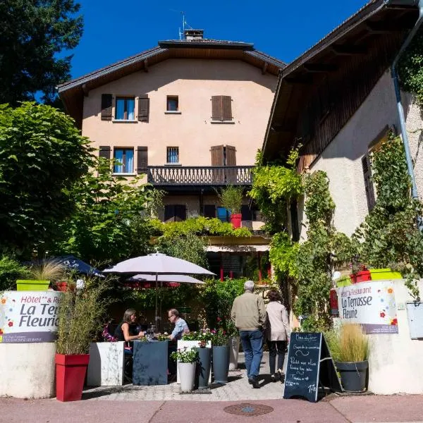 Logis Hôtel La Terrasse Fleurie, hotel em Divonne-les-Bains