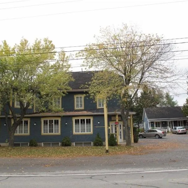 hôtel Fleurs Karaïbes, hotel en Sainte-Hélène-de-Kamouraska