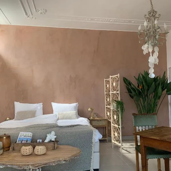 Casa TX21, hotel v destinaci Den Burg
