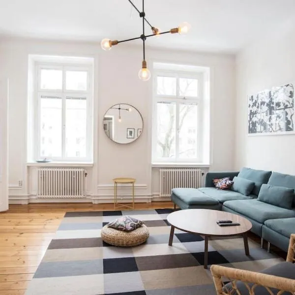 Elegant and light 3 room apartment in SoFo 97sqm、ストックホルムのホテル