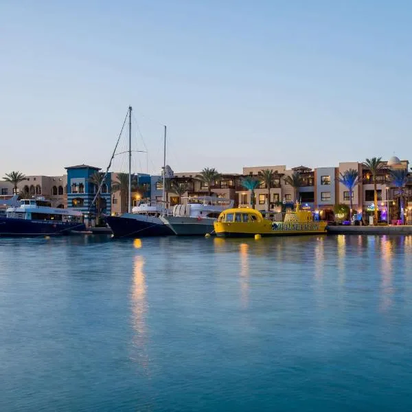Marina Resort Port Ghalib, a member of Radisson Individuals、ポート・ガリブのホテル