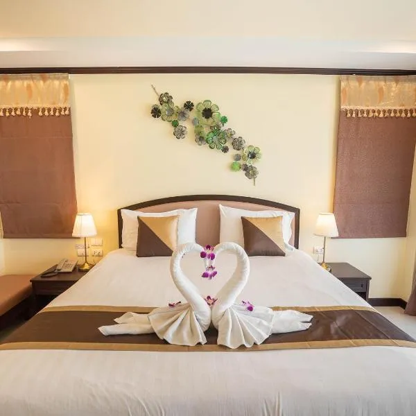 Baan Sailom Hotel Phuket - Sha Extra Plus, hotel in Karon Beach
