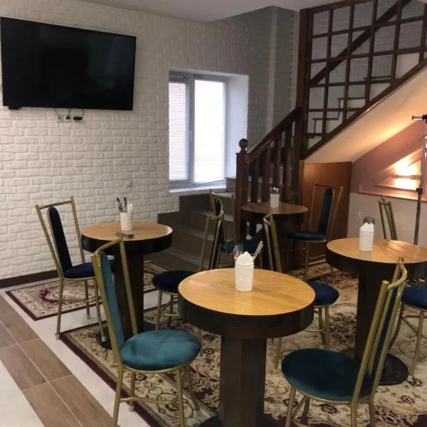 Samal-2 Hotel，位于阿拉木图的酒店