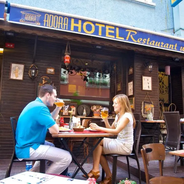 Adora Hotel Cafe & Restaurant, hotel u İstanbulu