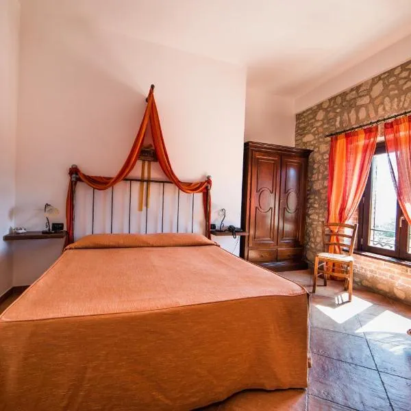 Principe di Aragona, hotel Aragonában