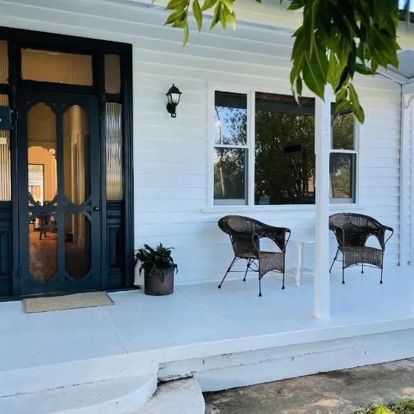 The Country House Maffra, hotel in Maffra