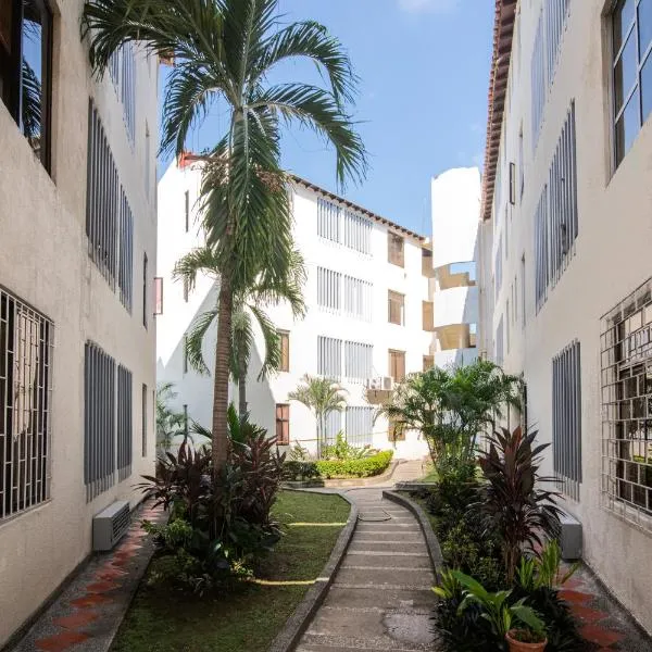 Acogedor Apartamento en el Norte 3 Habitaciones F14B, hotel en Montería