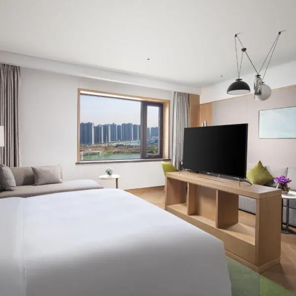 Holiday Inn Zhengzhou High-Tech Zone by IHG、鄭州市のホテル