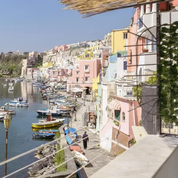 Calilla house by Procida Reserve，普羅奇達的飯店