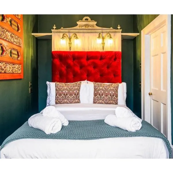 Bennett's Lodgings - Stylish 2BR Georgian Flat - Heart of Bath - Sleep 6, viešbutis Bate