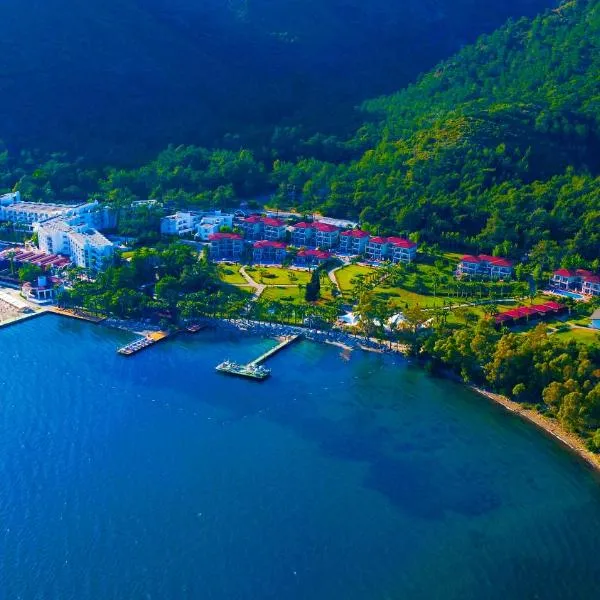 Fortezza Beach Resort, hotel en Hisarönü