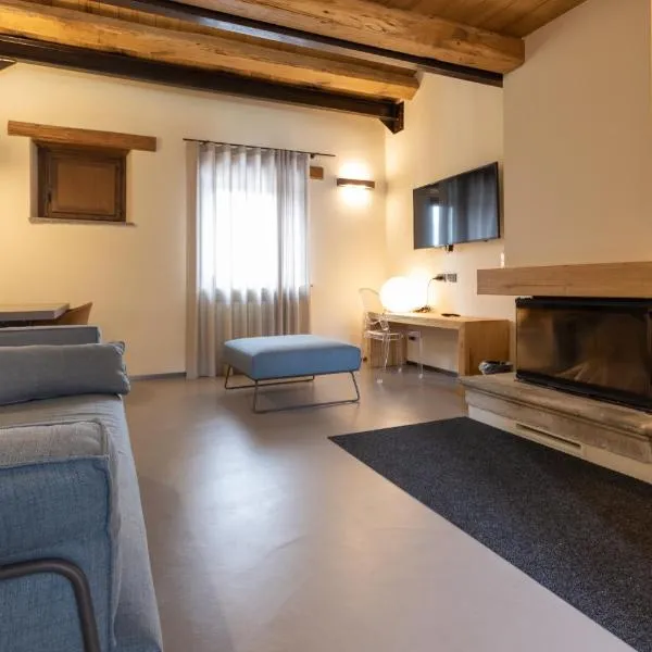 Borgotufi Albergo Diffuso, hotel Castel del Giudicében